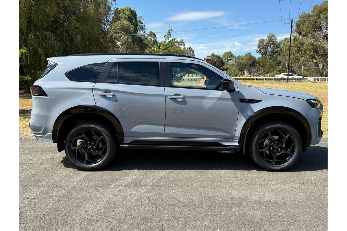 2025 Isuzu MU-X X-TERRAIN