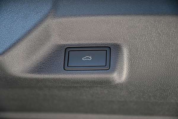 2025 Volkswagen ID. Buzz Pro BEV560 EB SWB