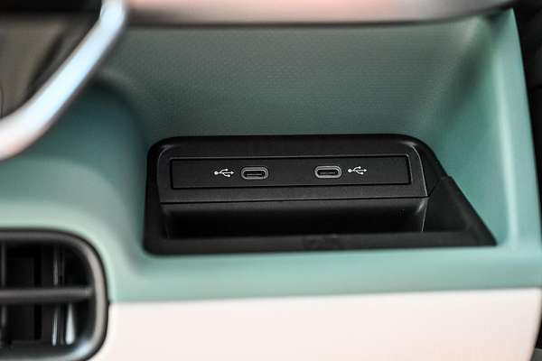 2025 Volkswagen ID. Buzz Pro BEV560 EB SWB