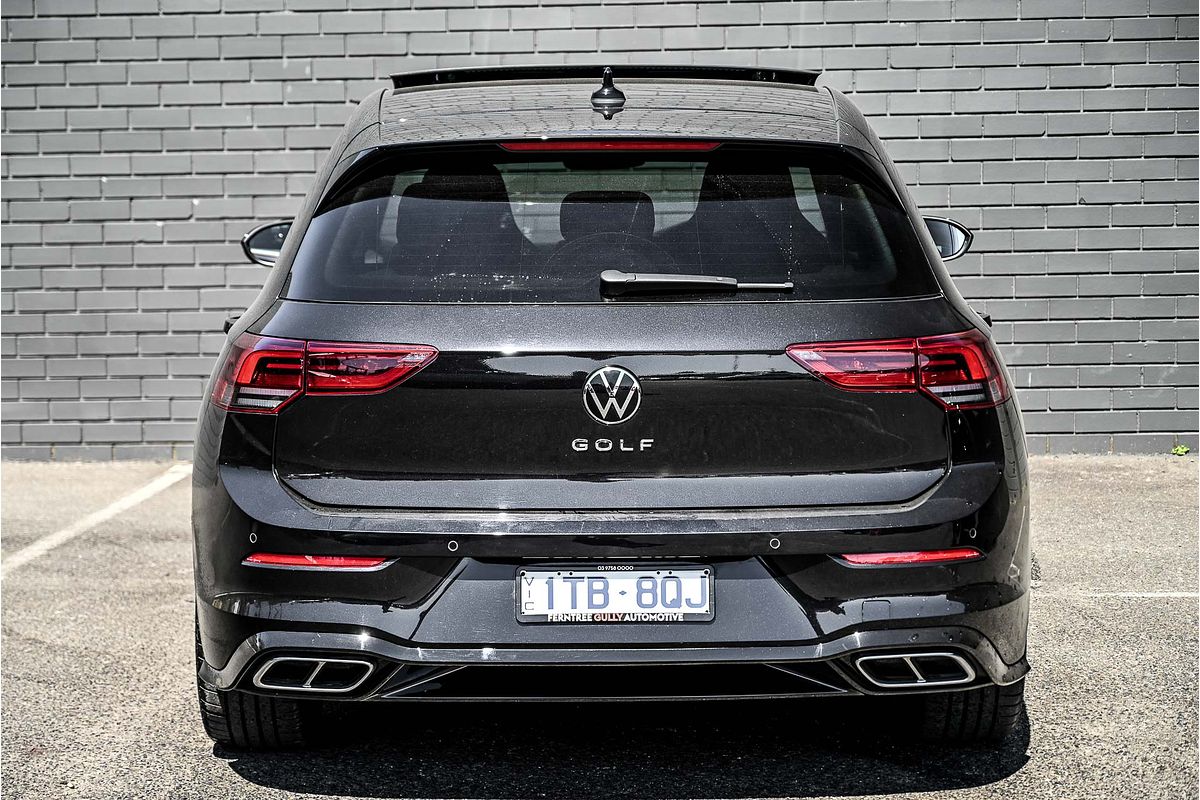 2022 Volkswagen Golf 110TSI R-Line 8