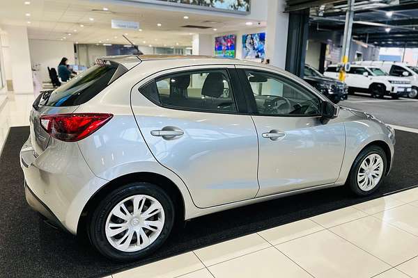 2017 Mazda 2 Neo DJ Series