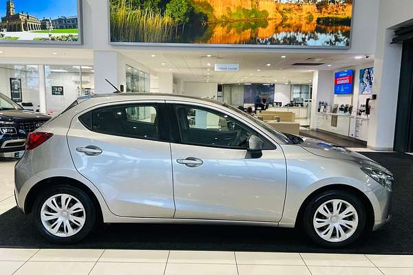 2017 Mazda 2 Neo DJ Series