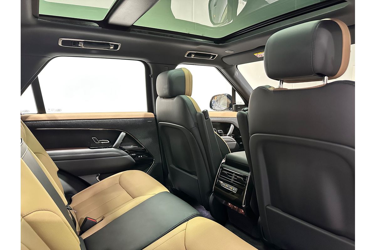 2025 Land Rover Range Rover Sport D300 Dynamic SE L461
