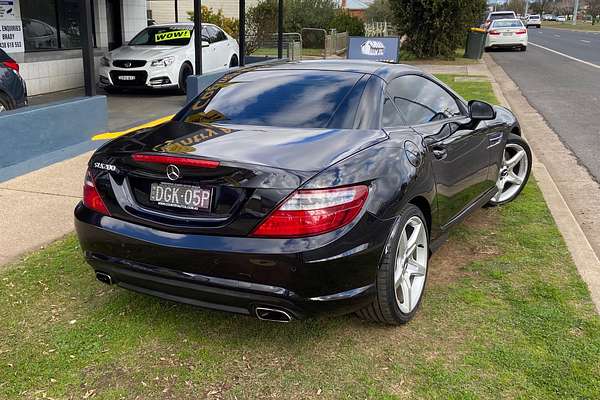 2011 Mercedes-Benz SLK-Class SLK200 BlueEFFICIENCY R172
