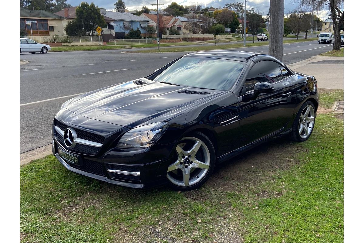 2011 Mercedes-Benz SLK-Class SLK200 BlueEFFICIENCY R172
