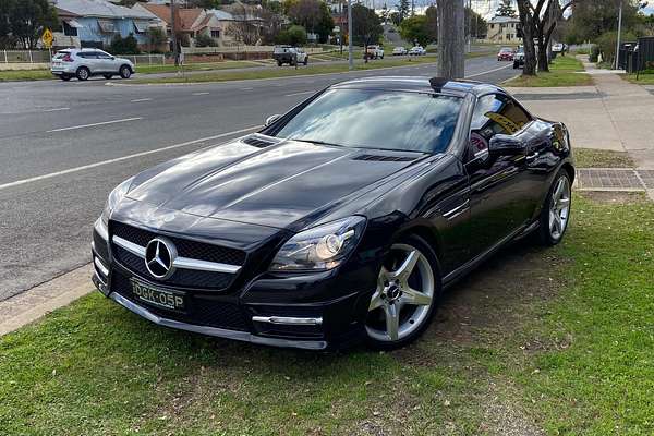 2011 Mercedes-Benz SLK-Class SLK200 BlueEFFICIENCY R172
