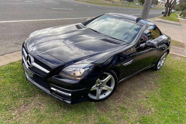 2011 Mercedes-Benz SLK-Class SLK200 BlueEFFICIENCY R172