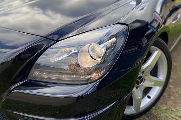 2011 Mercedes-Benz SLK-Class SLK200 BlueEFFICIENCY R172