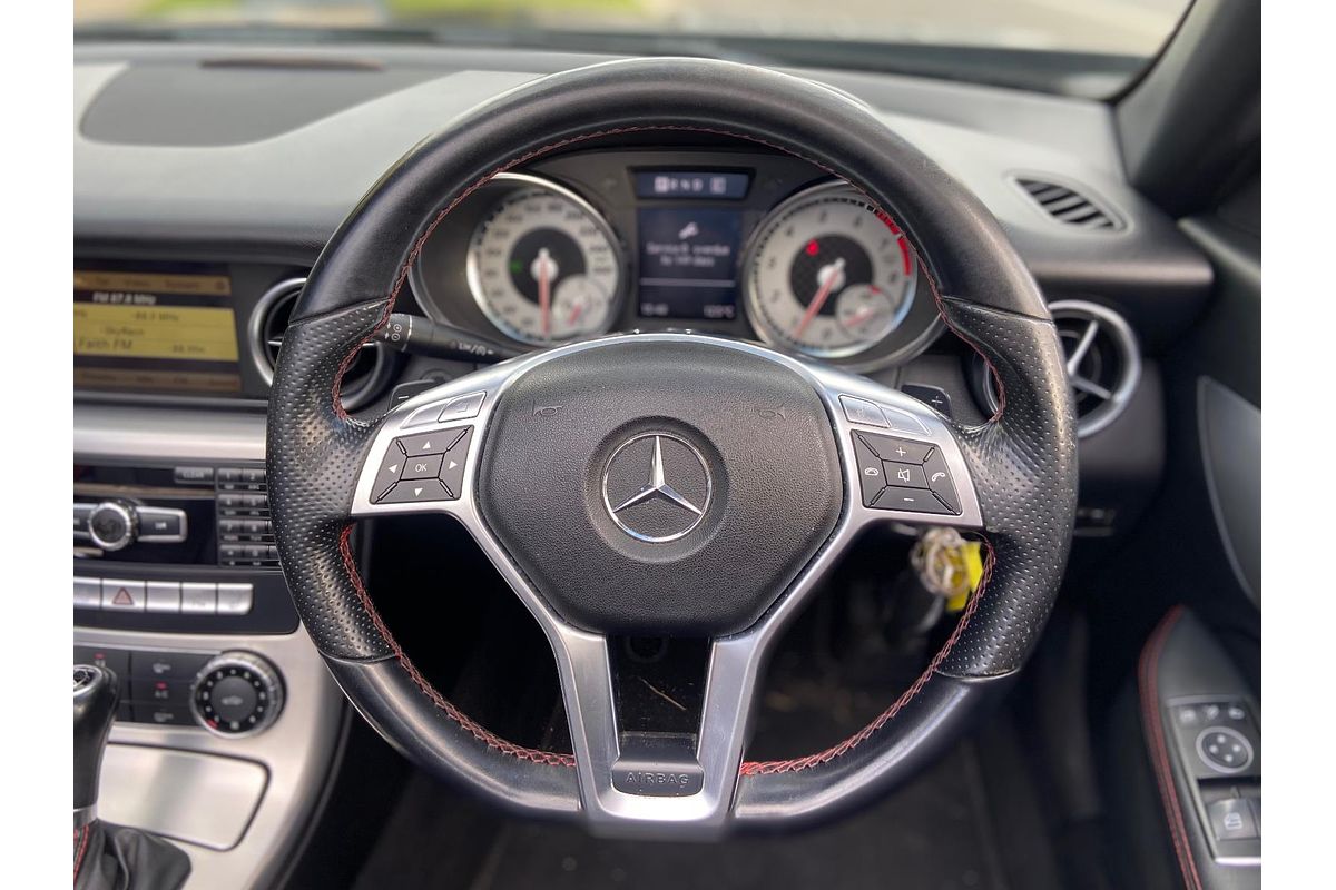 2011 Mercedes-Benz SLK-Class SLK200 BlueEFFICIENCY R172