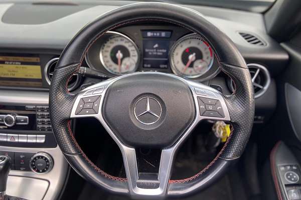 2011 Mercedes-Benz SLK-Class SLK200 BlueEFFICIENCY R172
