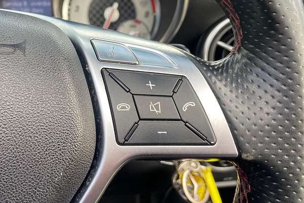 2011 Mercedes-Benz SLK-Class SLK200 BlueEFFICIENCY R172