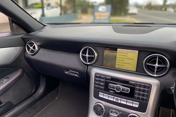 2011 Mercedes-Benz SLK-Class SLK200 BlueEFFICIENCY R172