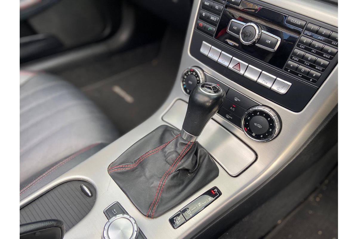 2011 Mercedes-Benz SLK-Class SLK200 BlueEFFICIENCY R172