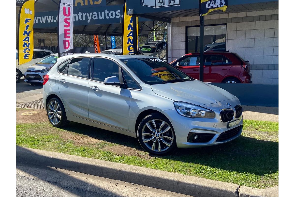 2015 BMW 2 Series 218i Sport Line F45