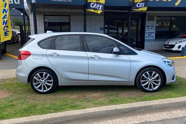 2015 BMW 2 Series 218i Sport Line F45