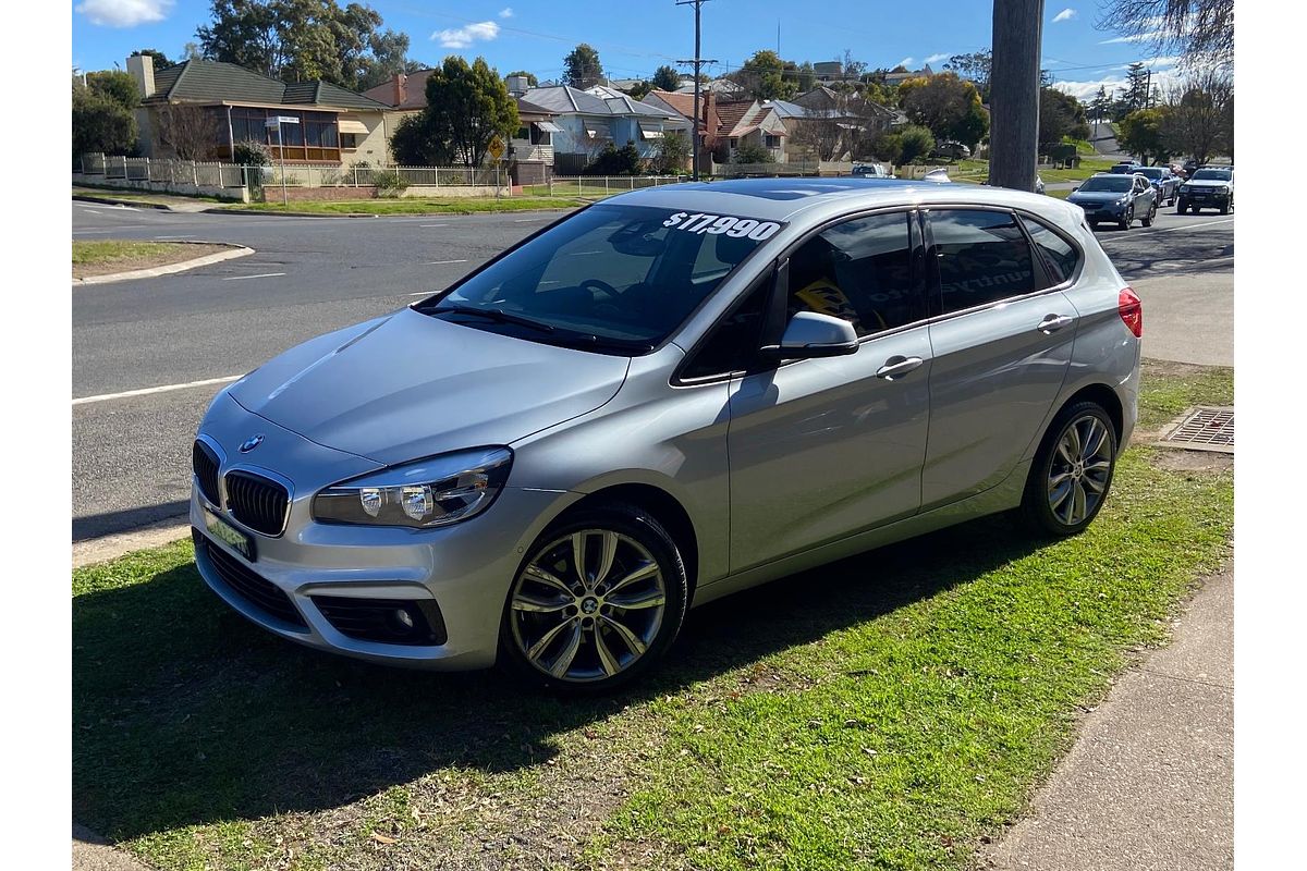 2015 BMW 2 Series 218i Sport Line F45