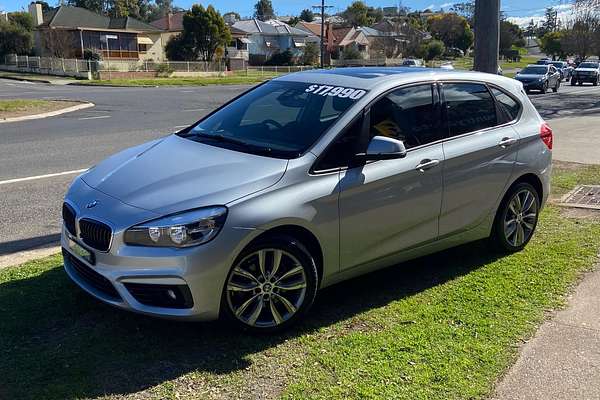 2015 BMW 2 Series 218i Sport Line F45