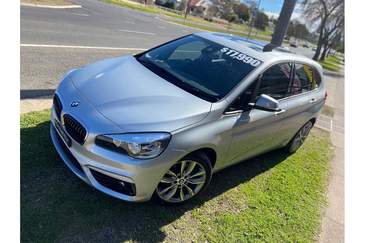 2015 BMW 2 Series 218i Sport Line F45
