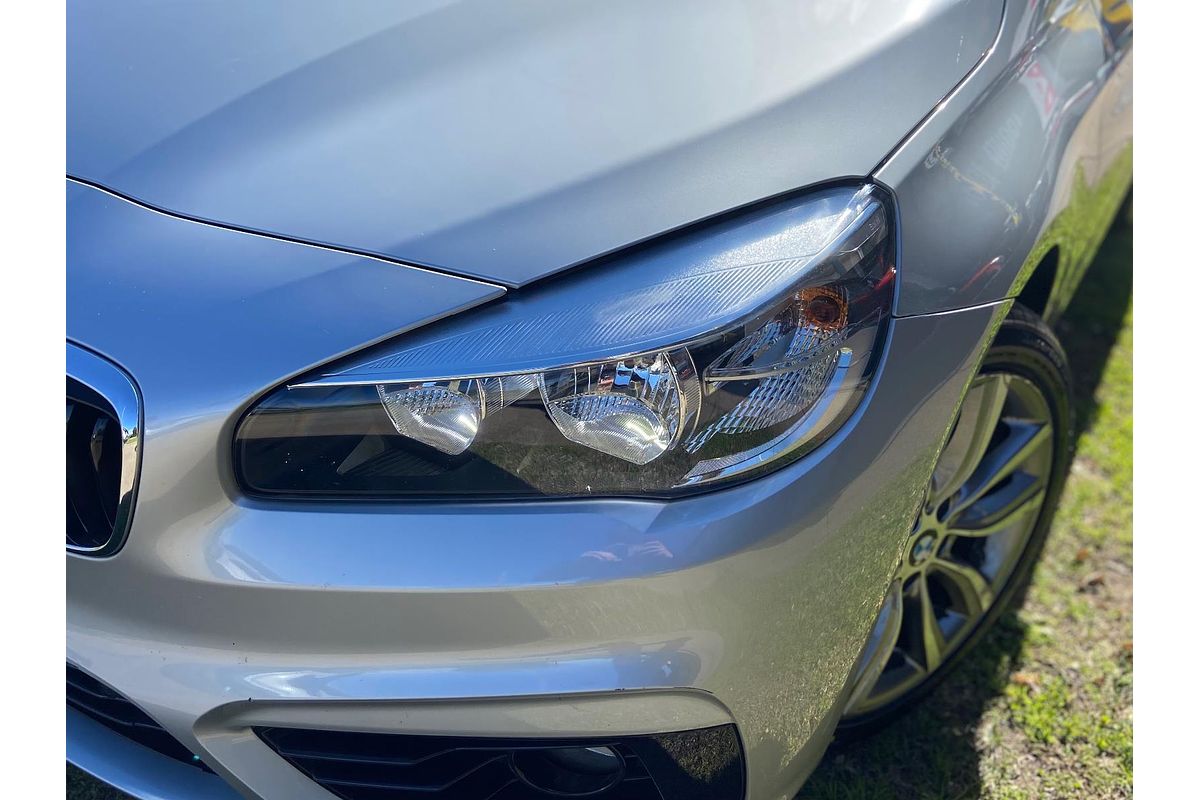2015 BMW 2 Series 218i Sport Line F45