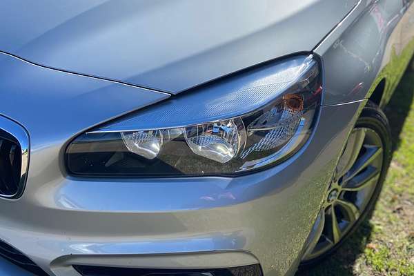 2015 BMW 2 Series 218i Sport Line F45