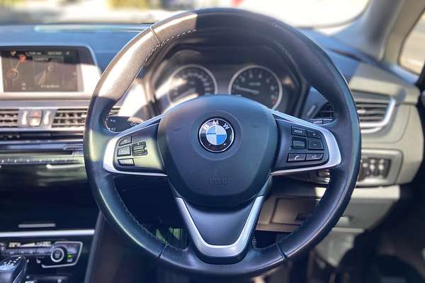 2015 BMW 2 Series 218i Sport Line F45