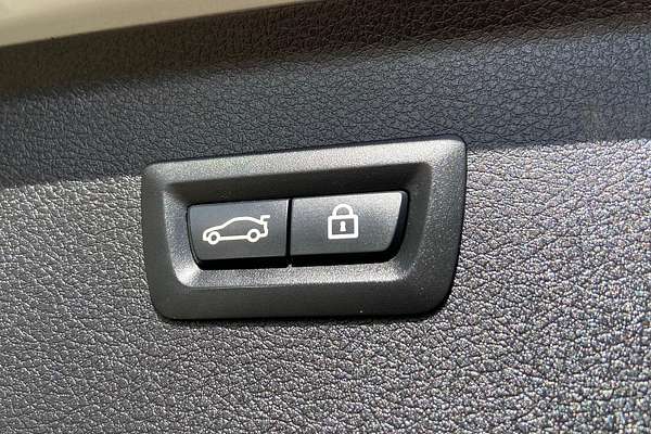 2015 BMW 2 Series 218i Sport Line F45