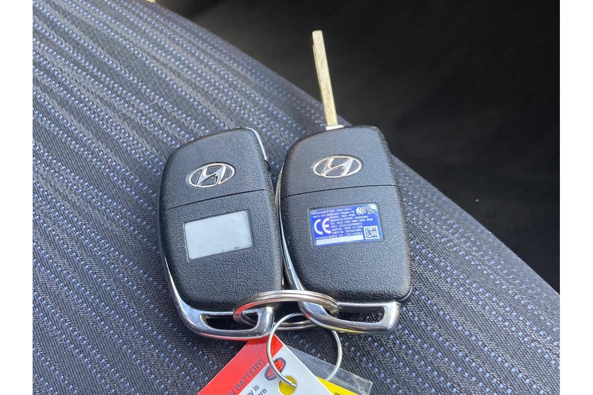2016 Hyundai Accent Active RB4 MY16