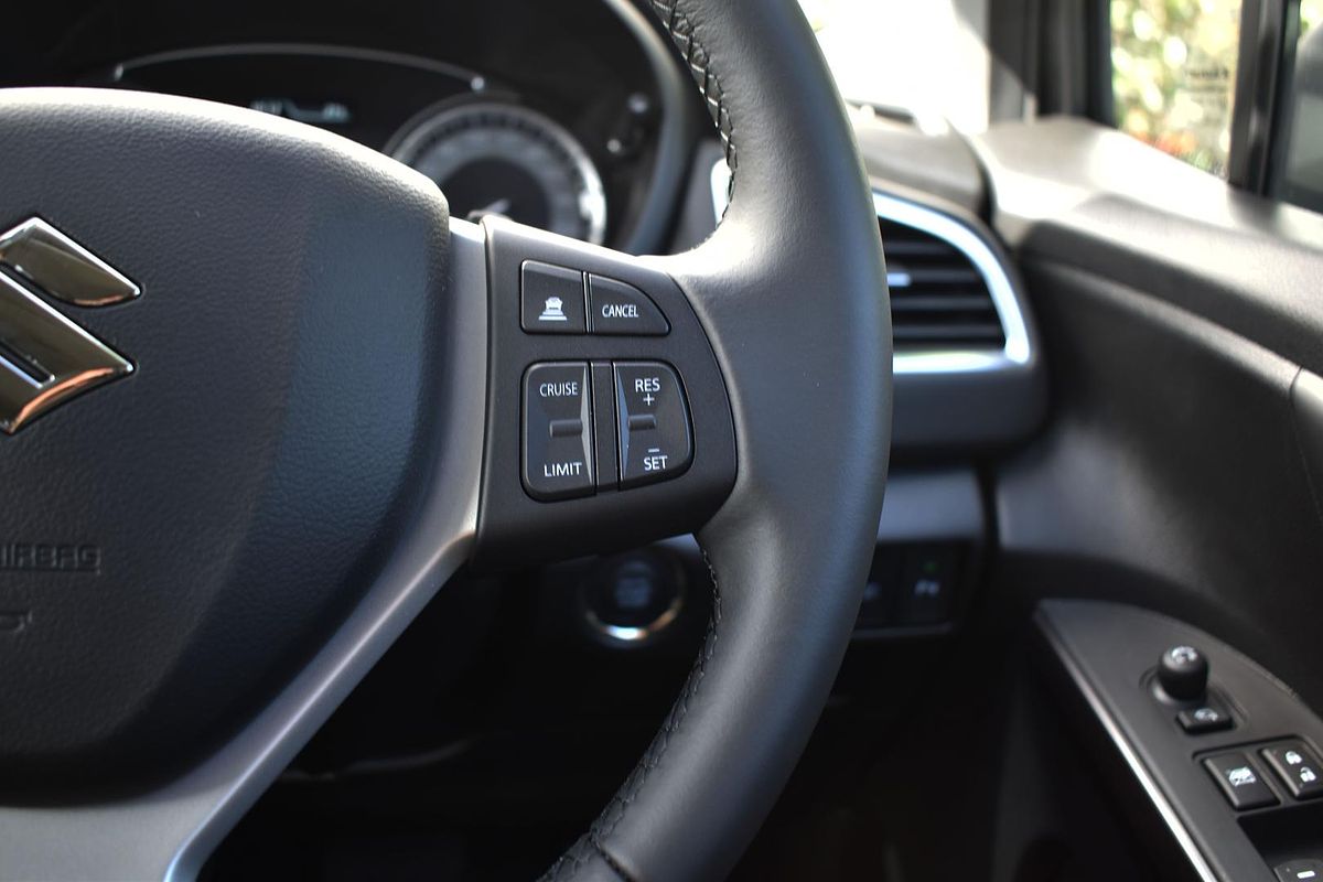 2023 Suzuki S-Cross JYB