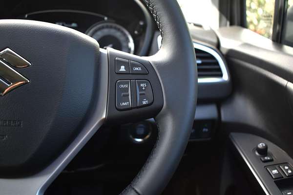 2023 Suzuki S-Cross JYB
