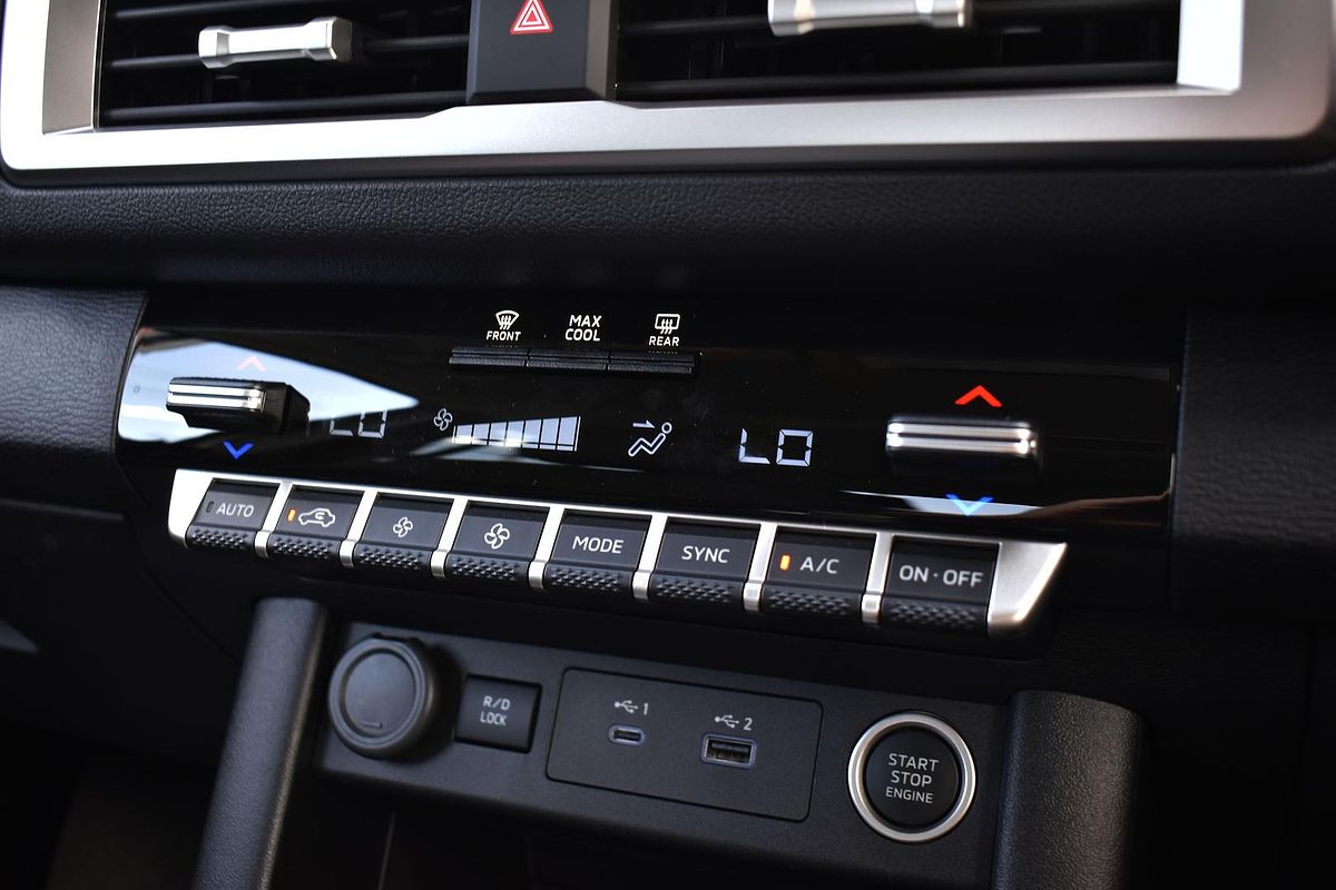 2024 Mitsubishi Triton GLS MV 4X4