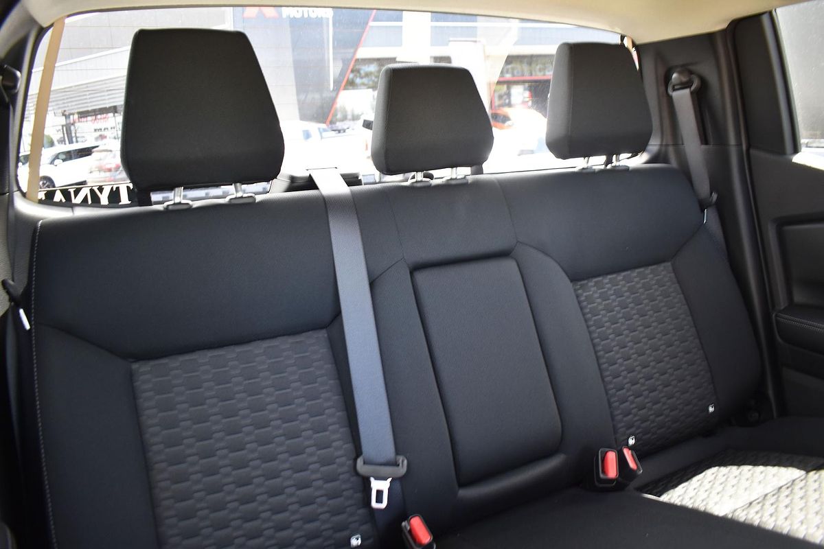 2024 Mitsubishi Triton GLS MV 4X4
