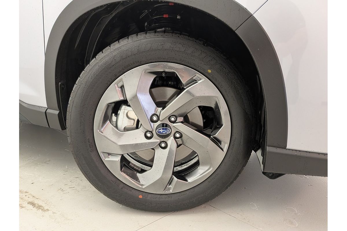 2024 Subaru Forester 2.5i-S S5