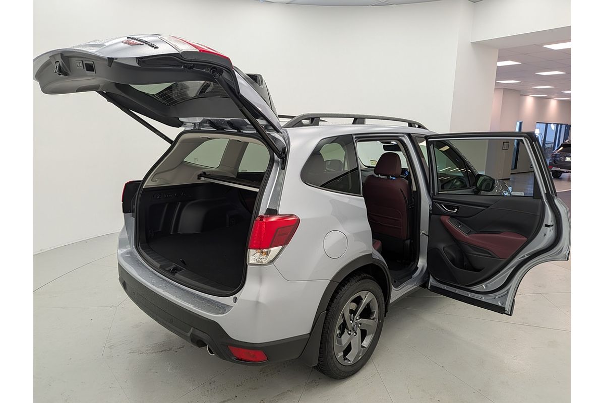 2024 Subaru Forester 2.5i-S S5