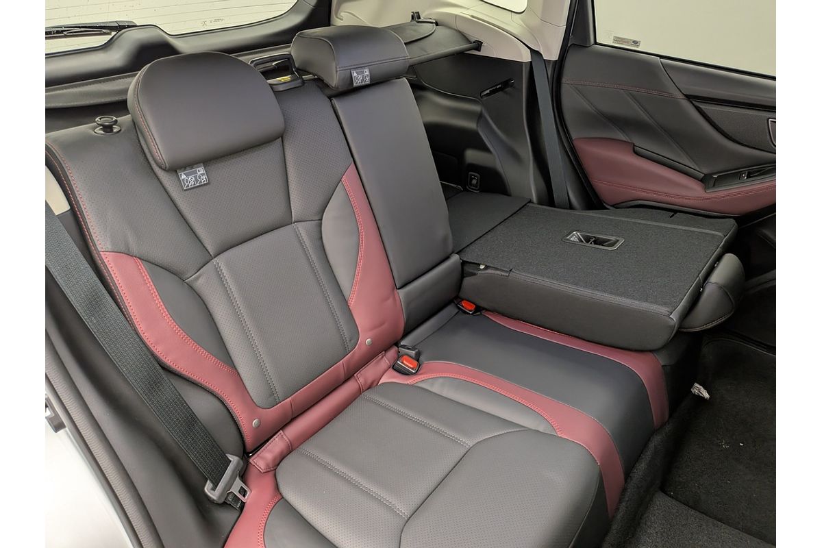 2024 Subaru Forester 2.5i-S S5