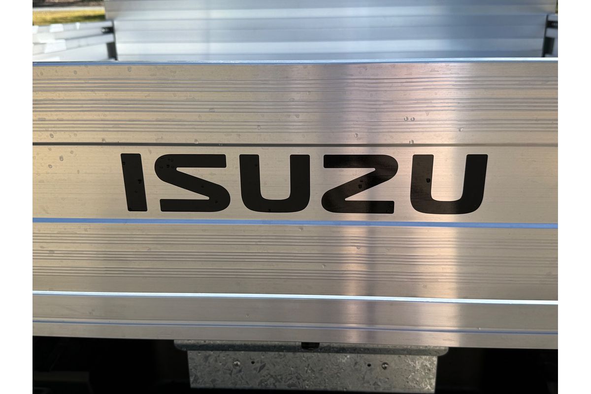 2024 Isuzu D-MAX SX High Ride Rear Wheel Drive