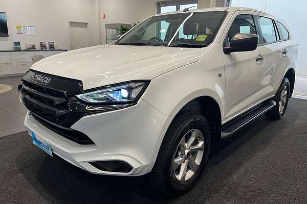 2024 Isuzu MU-X LS-M