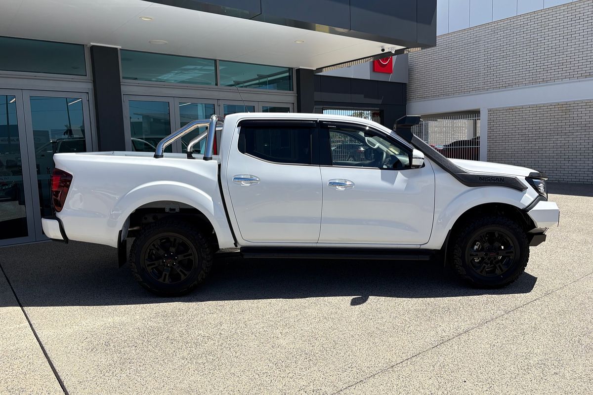 2024 Nissan Navara ST D23 4X4