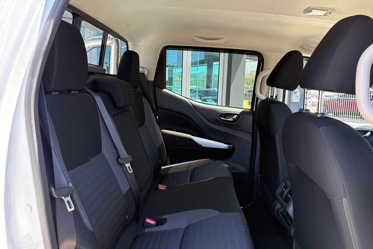 2024 Nissan Navara ST D23 4X4