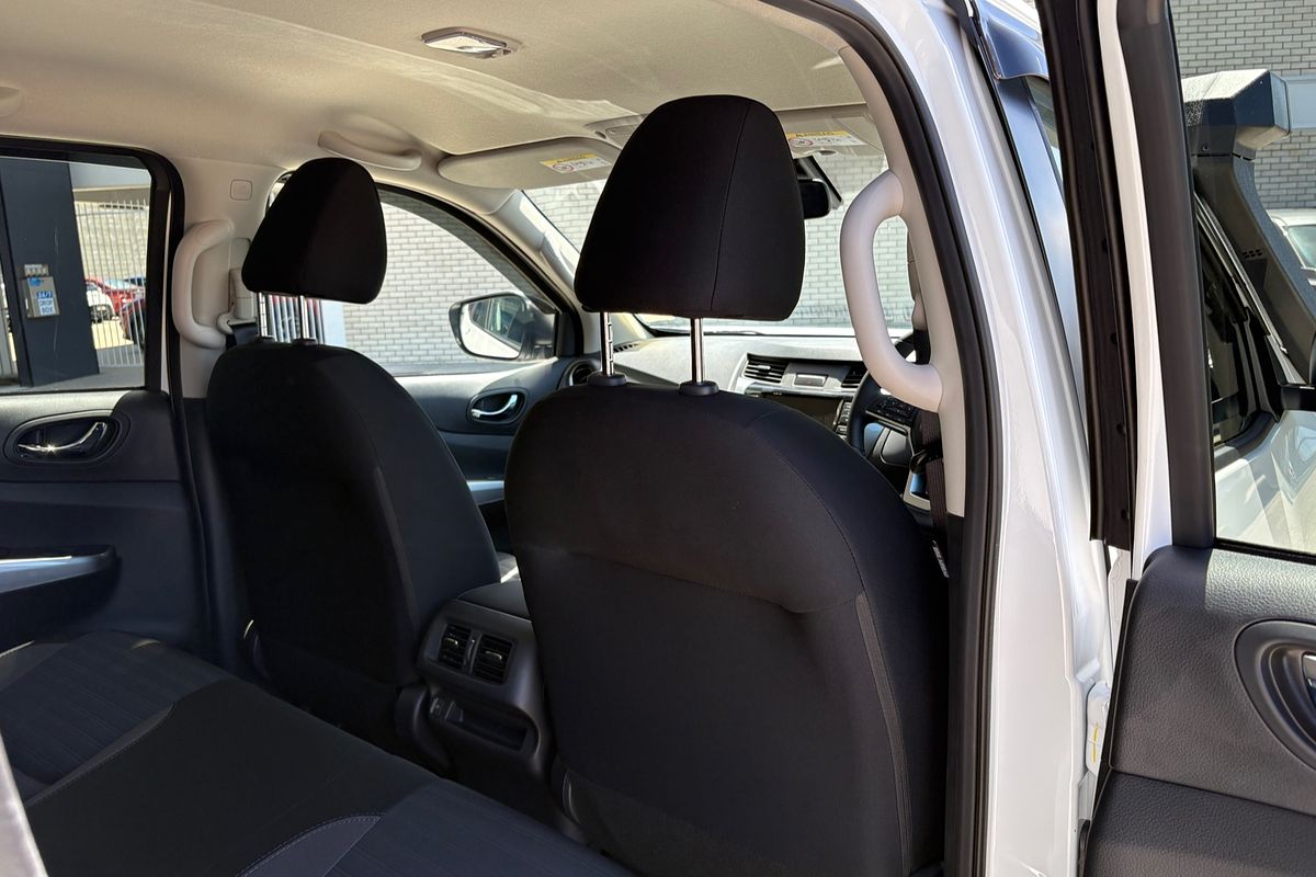 2024 Nissan Navara ST D23 4X4