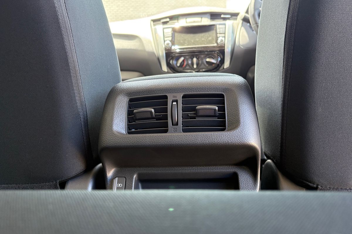 2024 Nissan Navara ST D23 4X4