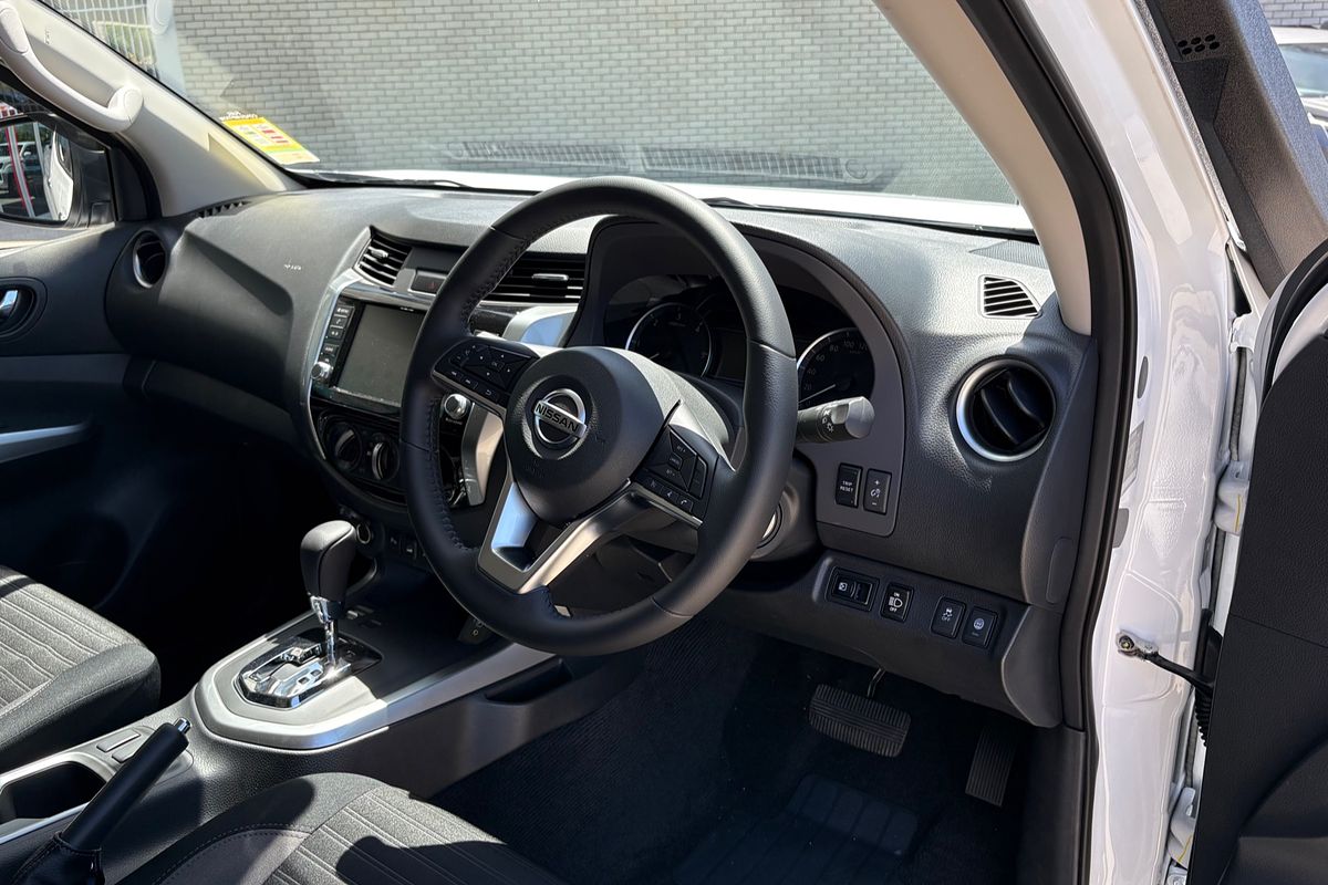 2024 Nissan Navara ST D23 4X4
