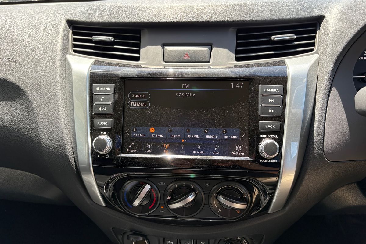 2024 Nissan Navara ST D23 4X4