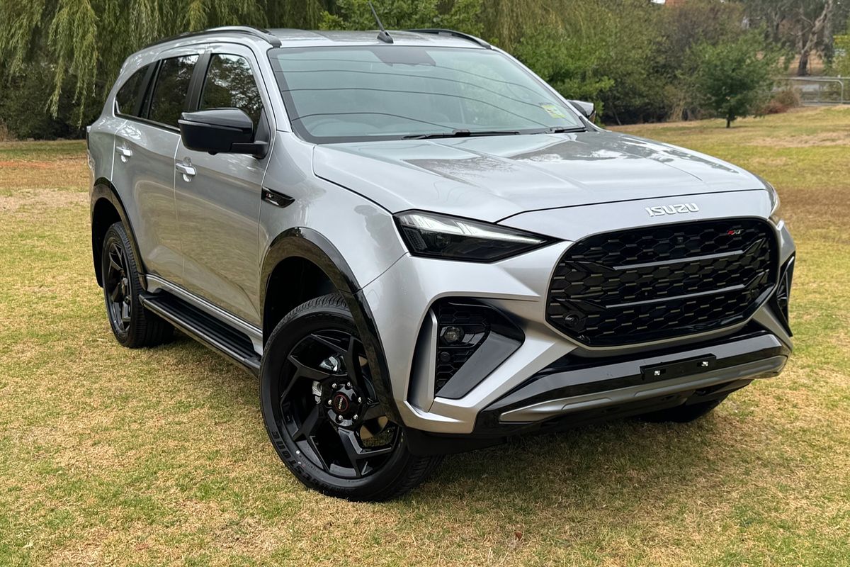 2025 Isuzu MU-X X-TERRAIN