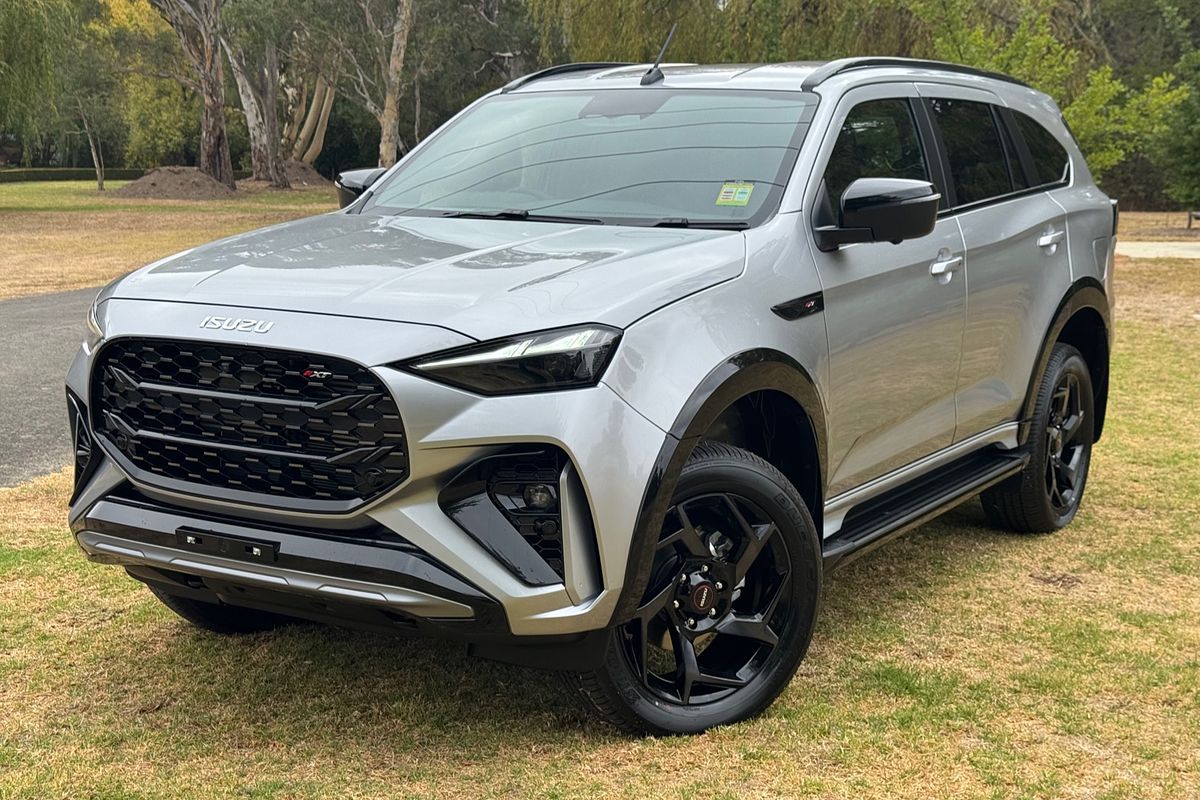 2025 Isuzu MU-X X-TERRAIN