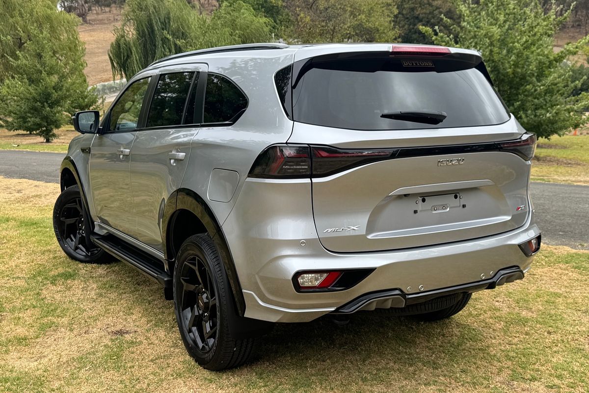 2025 Isuzu MU-X X-TERRAIN