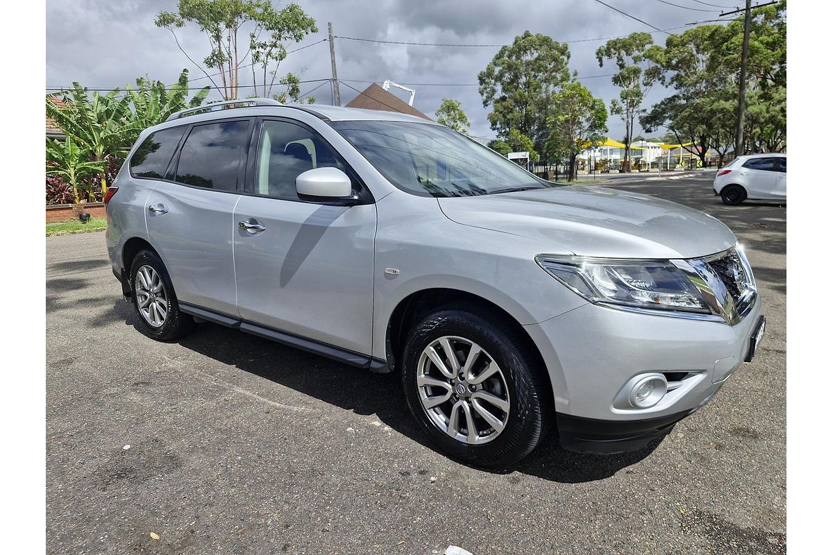 2015 Nissan Pathfinder ST R52