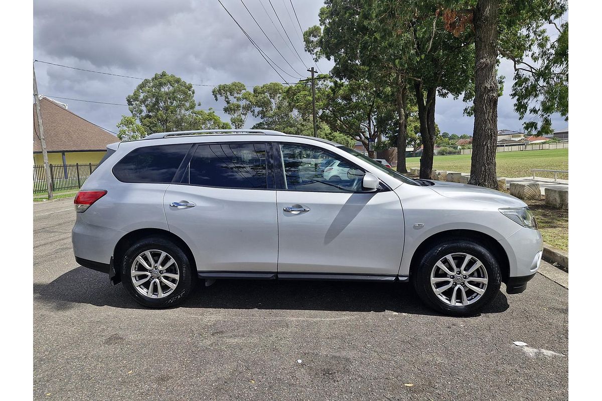 2015 Nissan Pathfinder ST R52