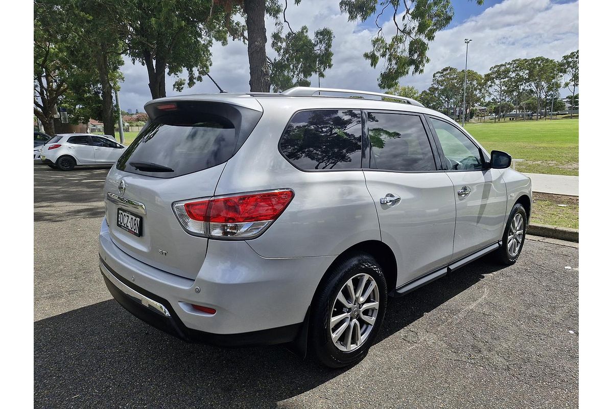 2015 Nissan Pathfinder ST R52
