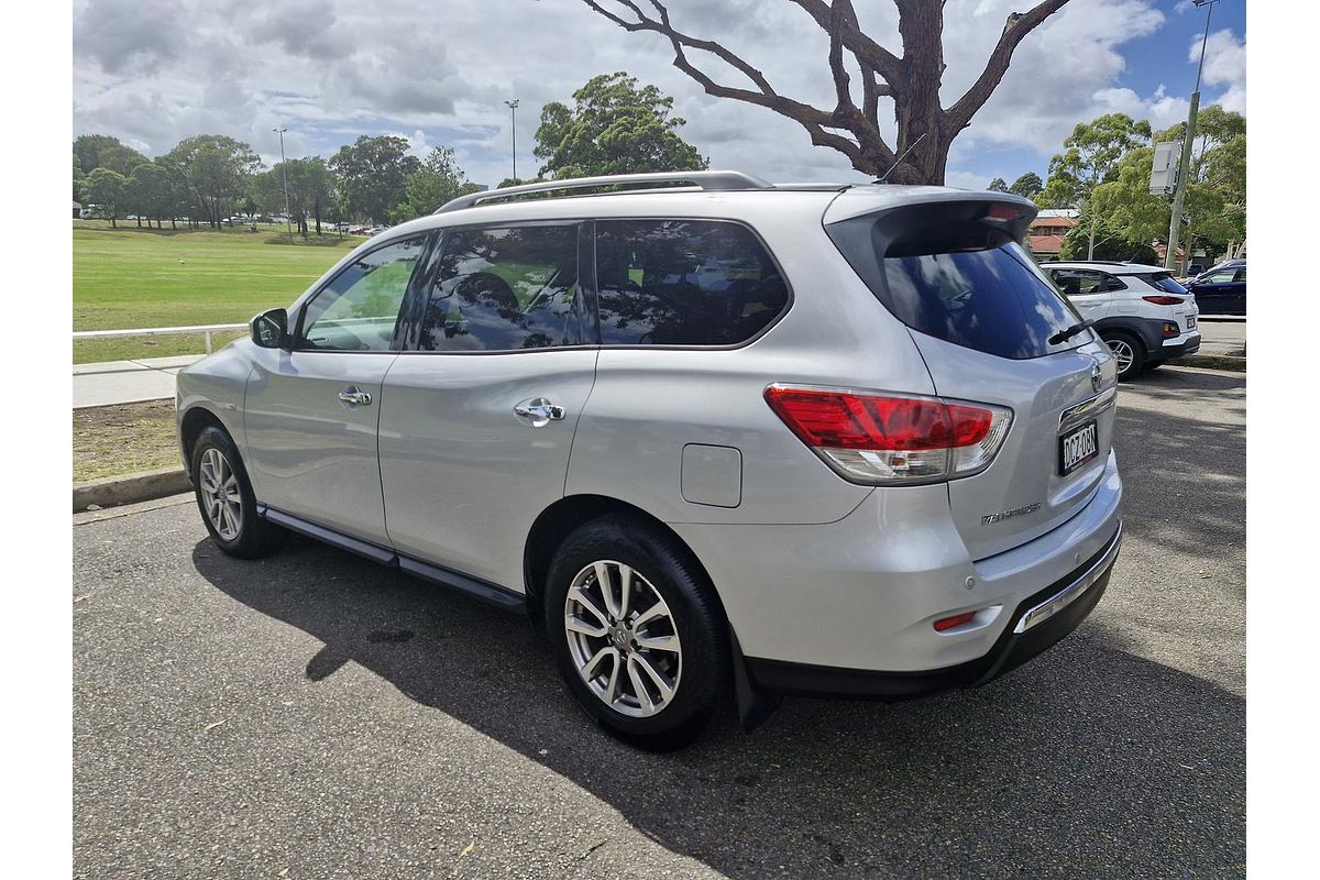 2015 Nissan Pathfinder ST R52