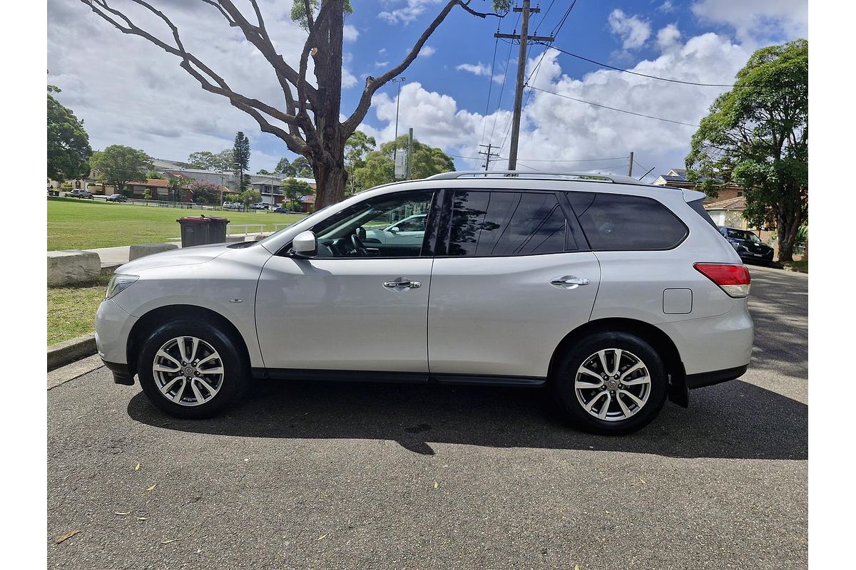 2015 Nissan Pathfinder ST R52